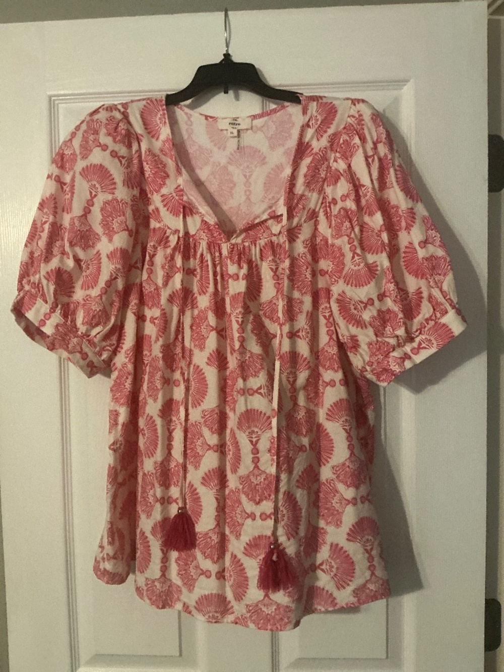 Entro, XL, Cream and pink blouse